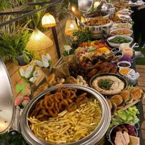 שולחן שוק בשרי