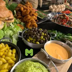 שולחן שוק בשרי