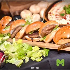 שולחן שוק בשרי