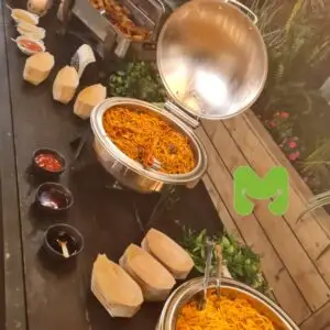 דוכן מוקפץ אסיאתי