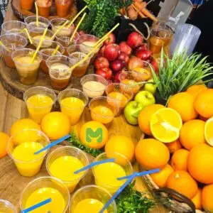 דוכן פירות מיץ סחוט טבעי