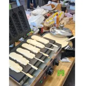 דוכן וופל בלגי מקלות